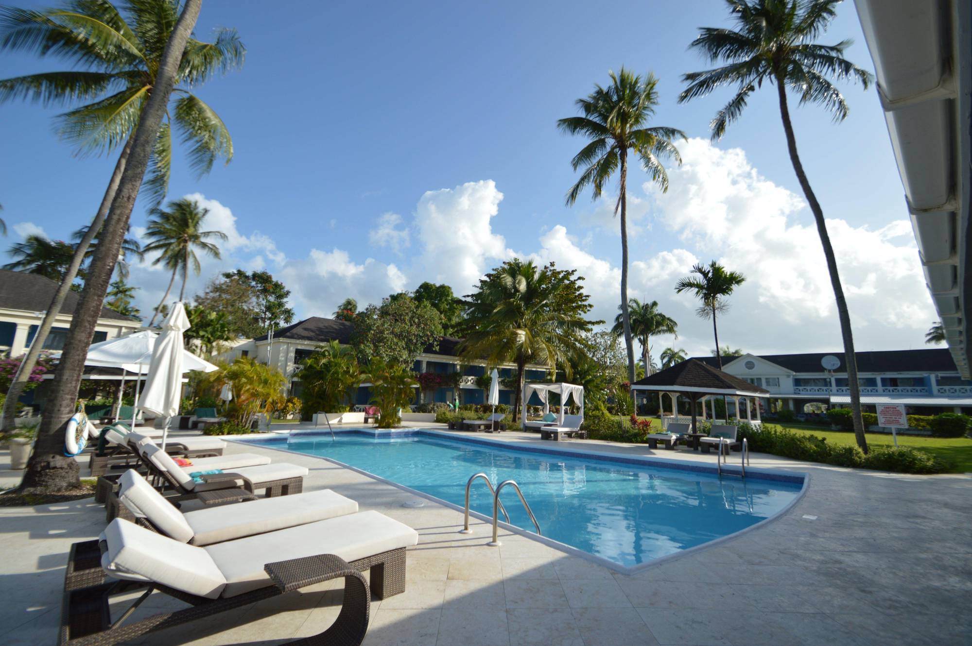 Starfish Discovery Bay Holetown ภายนอก รูปภาพ